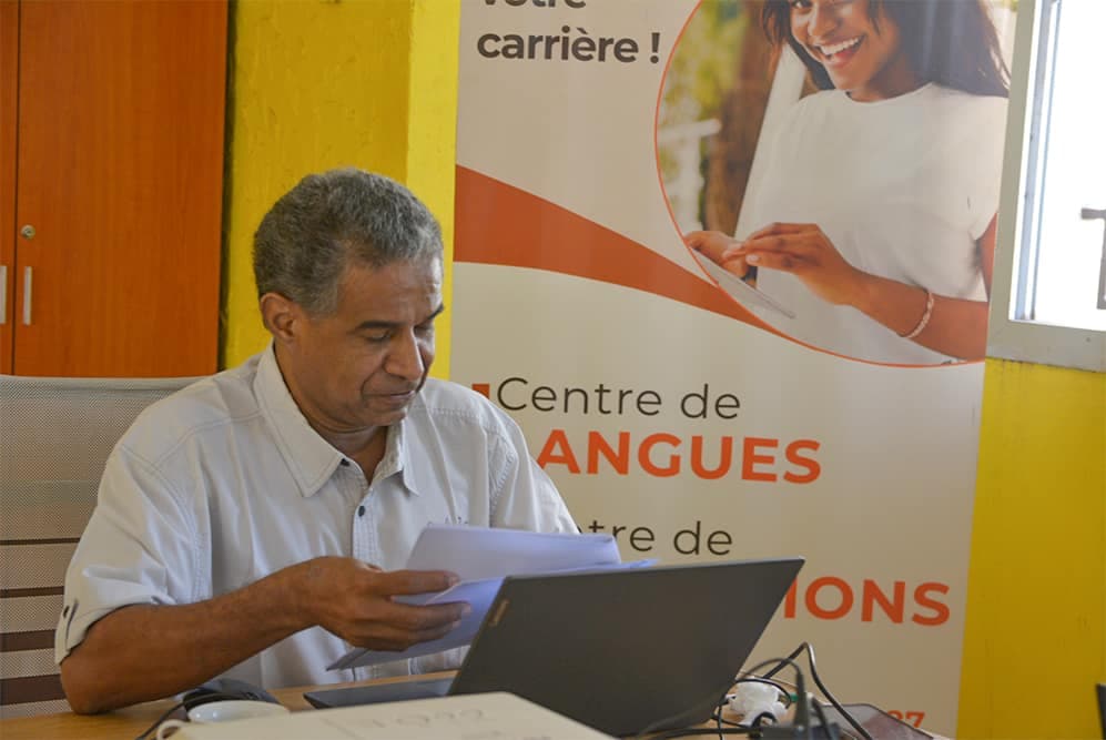 Passer de B1 à C1 en anglais : combien de temps, comment ?